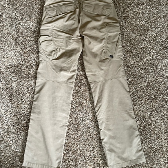 Women’s 5.11 Stryke Pants - Picture 3 of 3